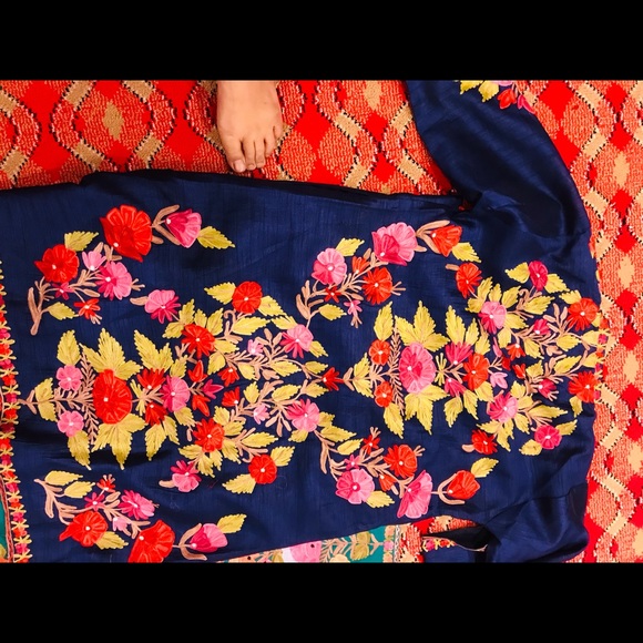 Navy blue Kashmir silk jacket - Picture 2 of 3